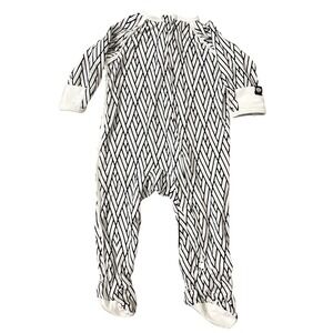 Sweet Bamboo Newborn Footed Pajamas White Black Geometric Print Zipper Romper